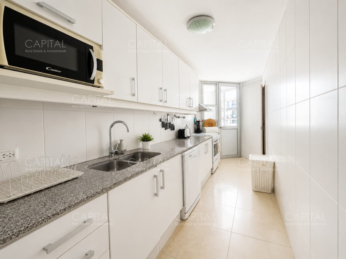 Apartamento 3 dormitorios con vista al Mar en playa Brava