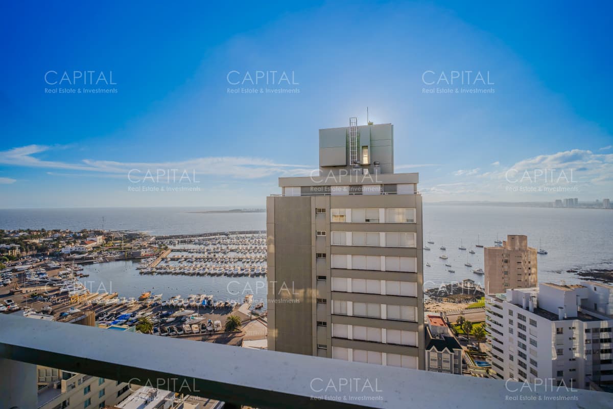 Apartamento en venta de 3 dormitorios en Peninsula Punta del Este