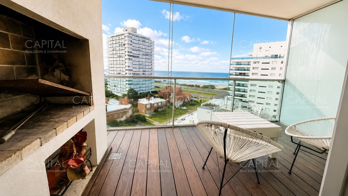 Excelente departamento 3 dormitorios con parrillero en Playa Brava