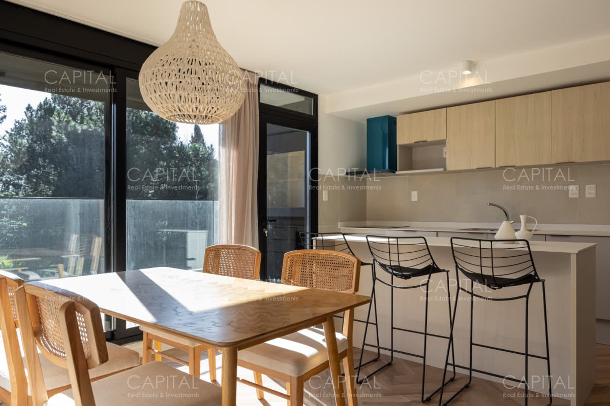 Venta Apartamento 1 Dormitorio en Costanera Village con Garaje