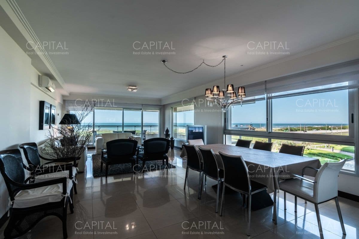 Espectacular Apartamento en Venta primera línea Playa Brava