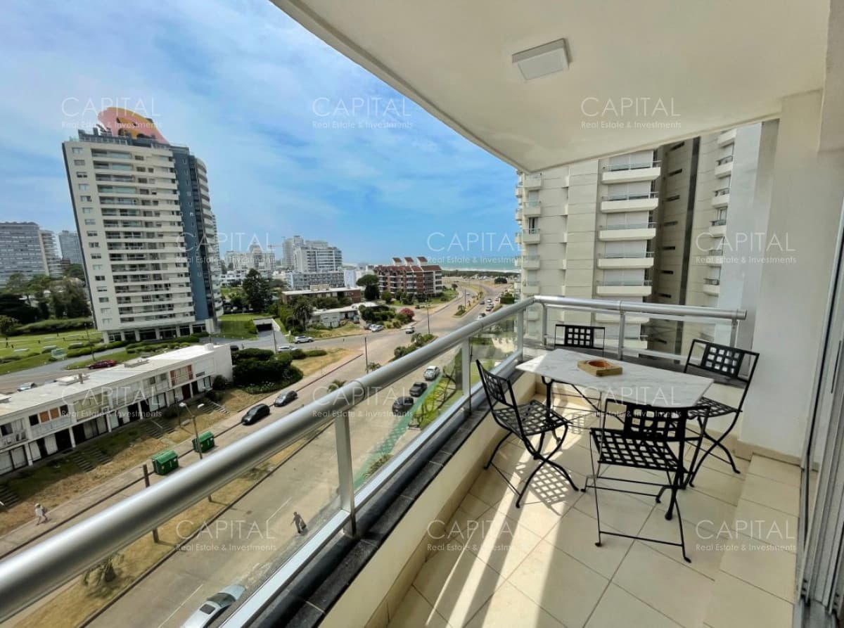 Apartamento en Venta en  Aidy Grill Punta del Este luminoso