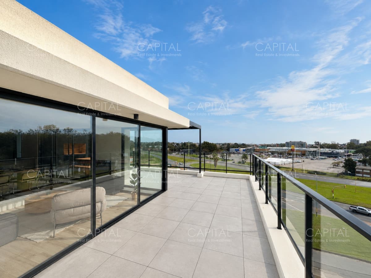 Penthouse de TRES dormitorios con gran terraza y parrillero en Barra de Carrasco
