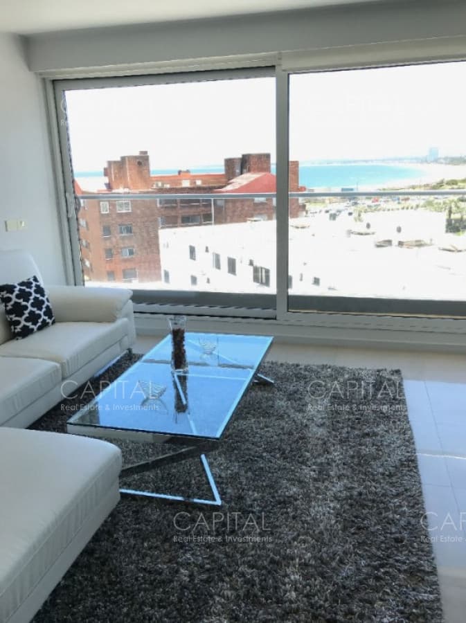 Muy buen apartamento de 3 suite en Playa Mansa - Alexander Collection