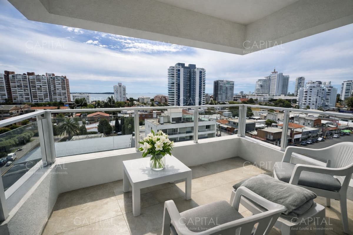 Departamento Con Vista al Mar en Venta Playa Brava Punta del Este
