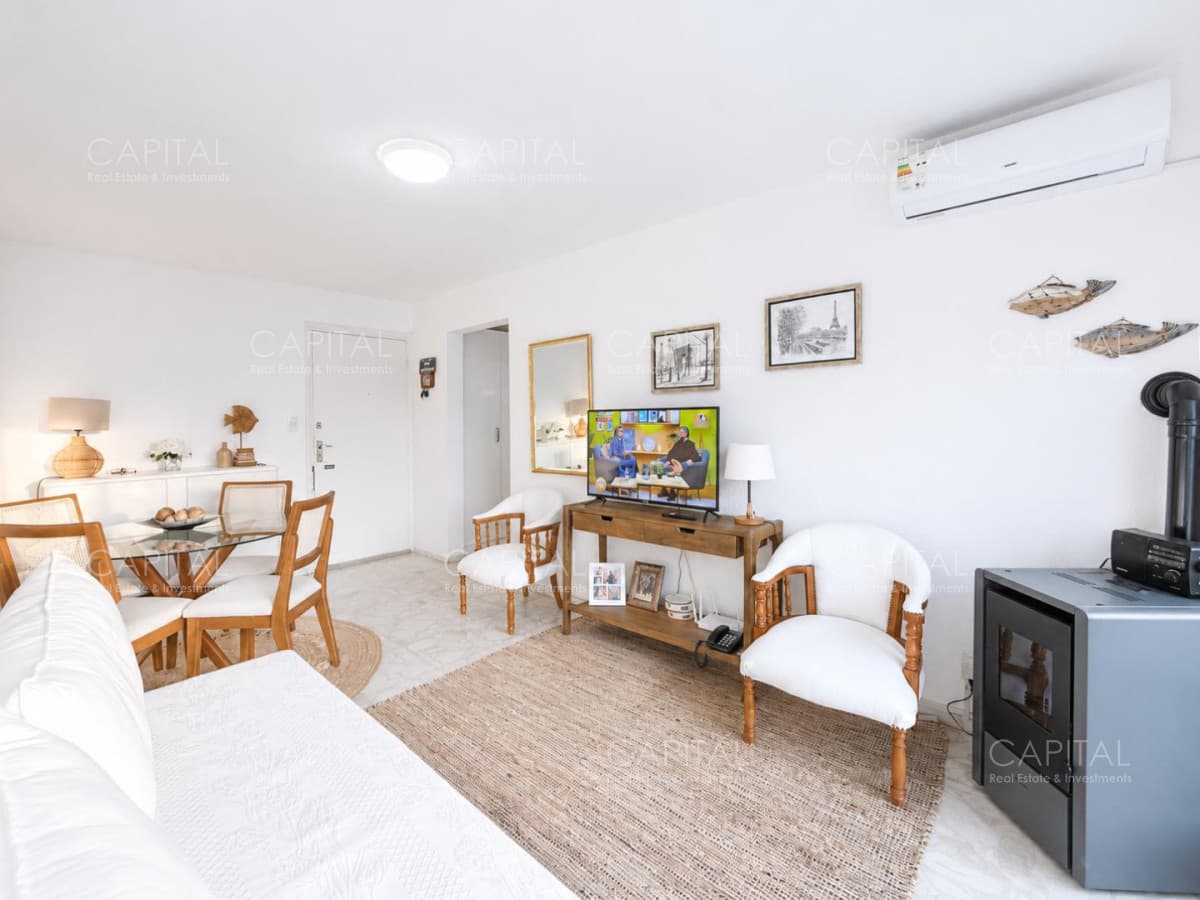 Apartamento Reciclado de Un Dormitorio en Venta Península de Punta del Este