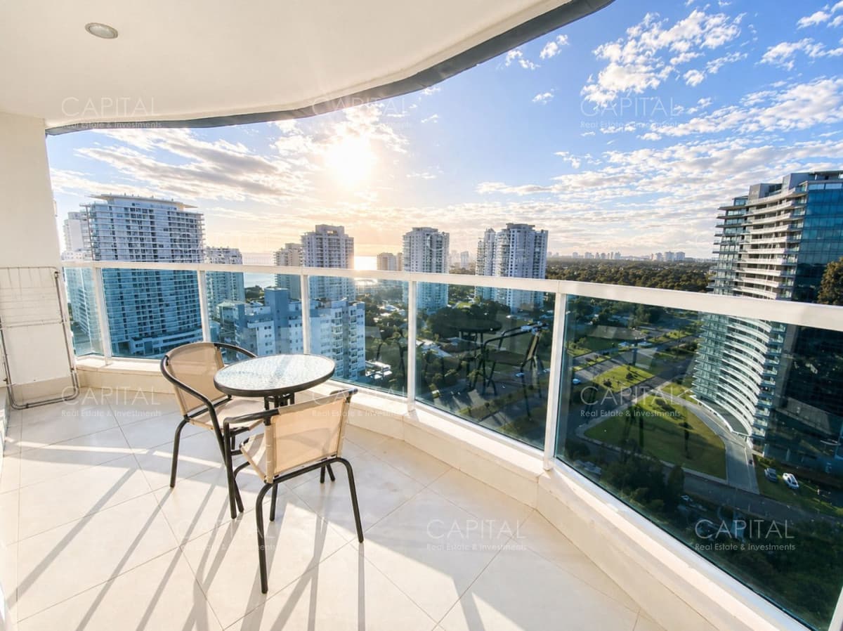Apartamento moderno con parrillero propio en Venta