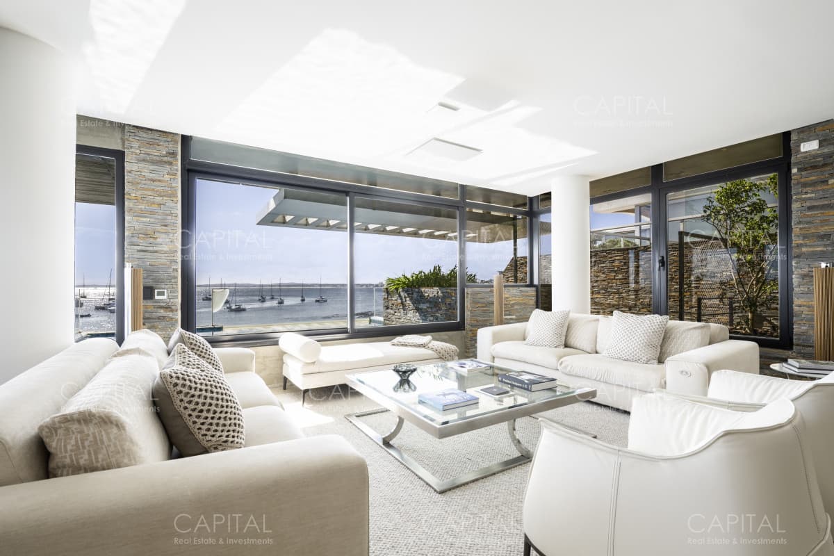 Departamento en Venta Primera Linea en Puerto Punta del Este