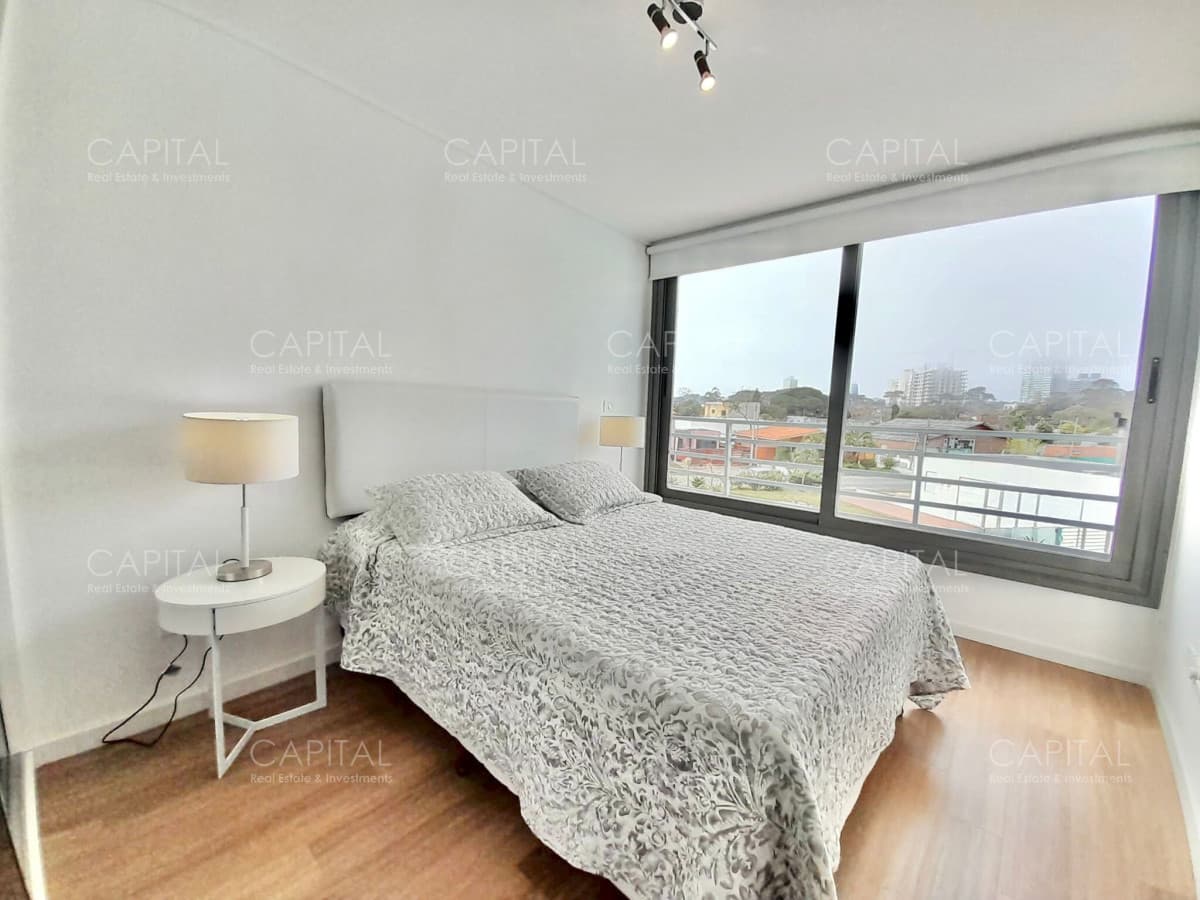 Apartamento Venta en Playa Mansa - Punta del Este