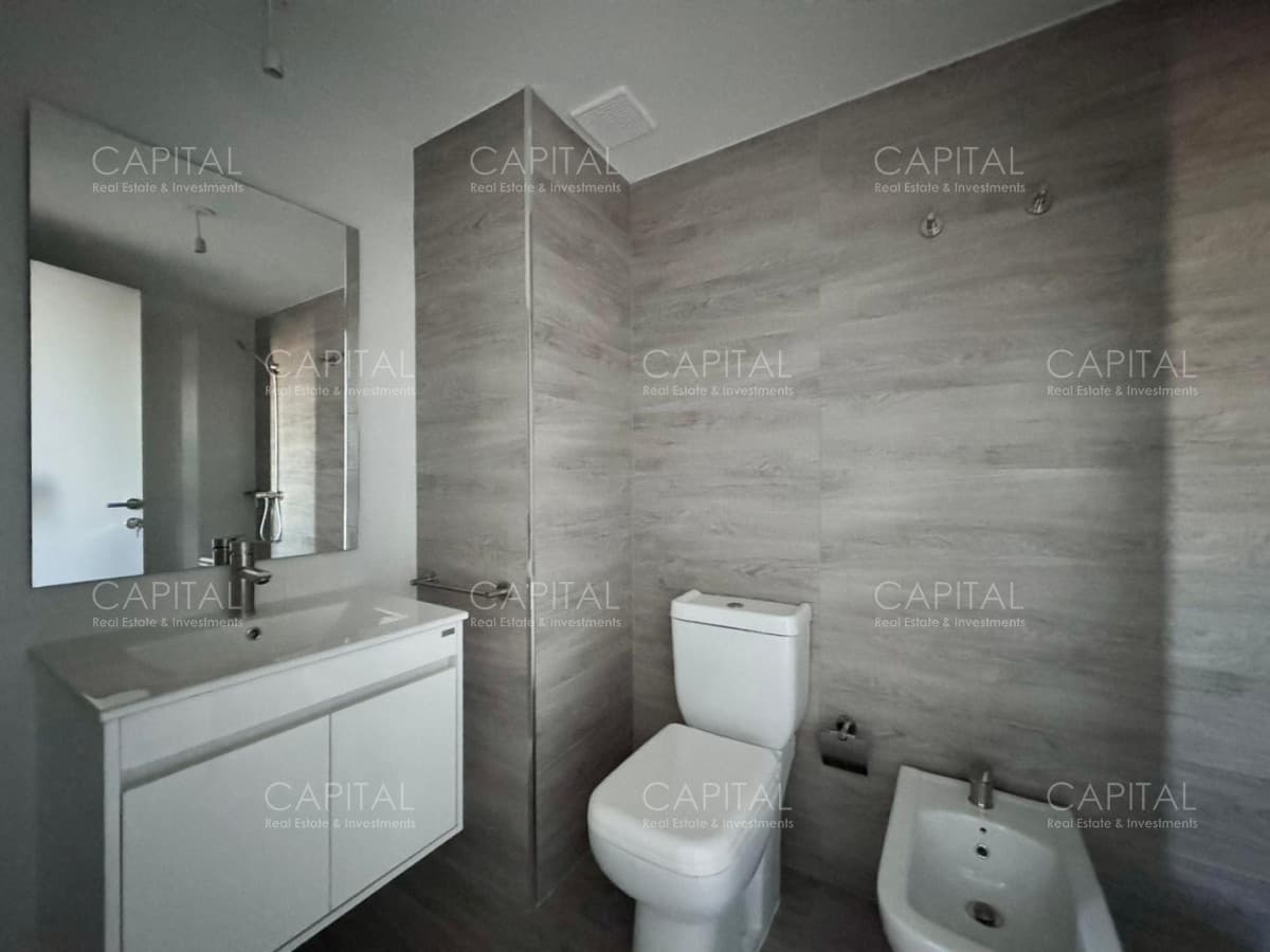 Monoambiente en venta a estrenar con balcón en piso alto, Cordón, Montevideo