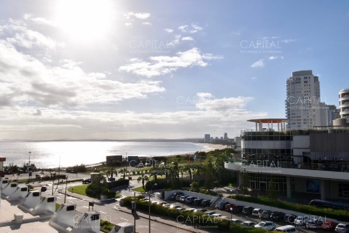 Alexander Collection Punta del Este + Apartamento en Venta de Tres Suites