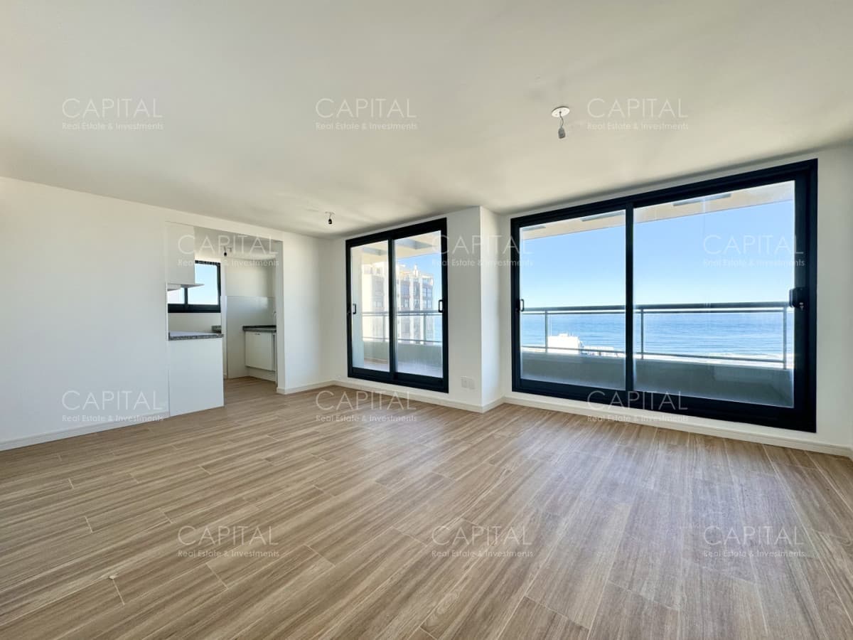 Unidad en venta de dos dormitorio con vista al mar, Playa Brava, Punta del Este