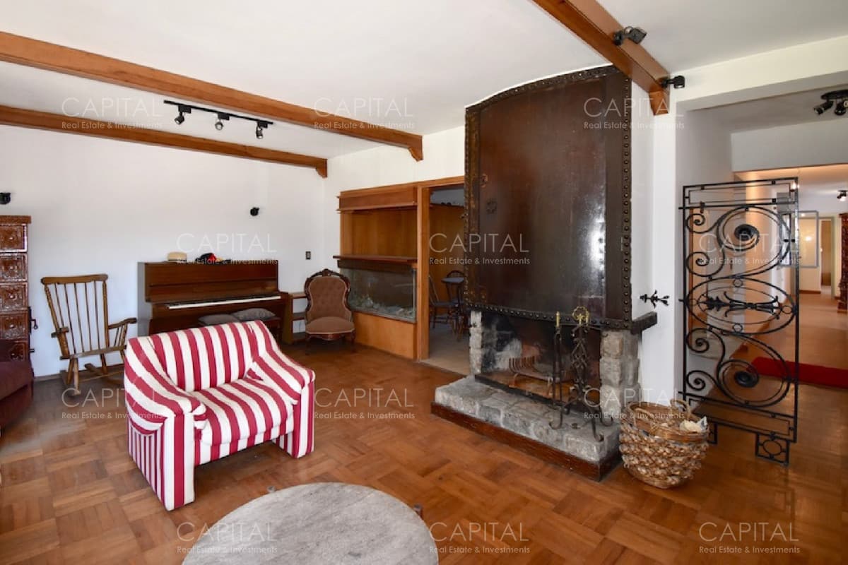 Venta de apartamento de cuatro dormitorios en La Blanqueada Montevideo