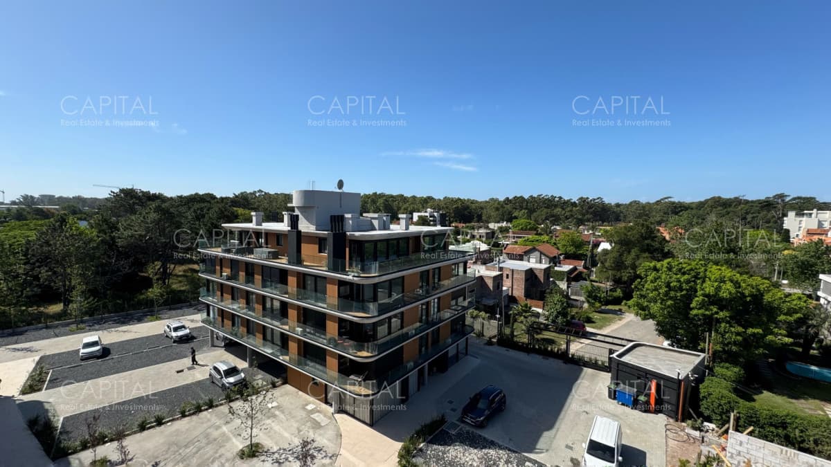 Venta Apartamento 3 Dormitorios con Vista Rambla en Costanera Village