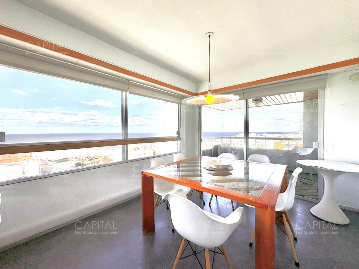 Muy lindo apartamento con vista a la Brava y excelente ubicación