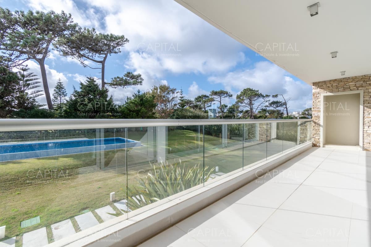 Apartamento Duplex en Venta en Playa Brava Terrazas de Villa Brava