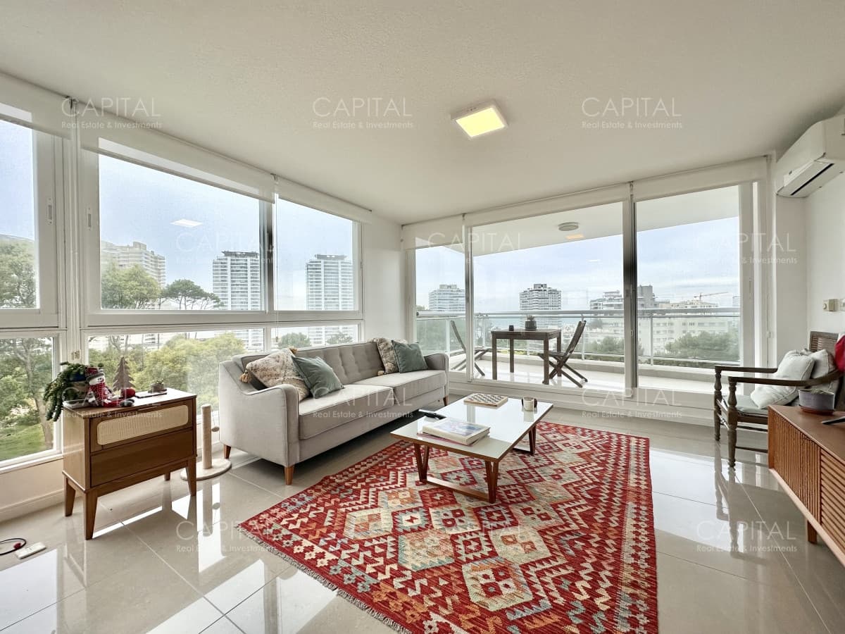 Torre ONE Dos Dormitorios en Venta Punta del Este