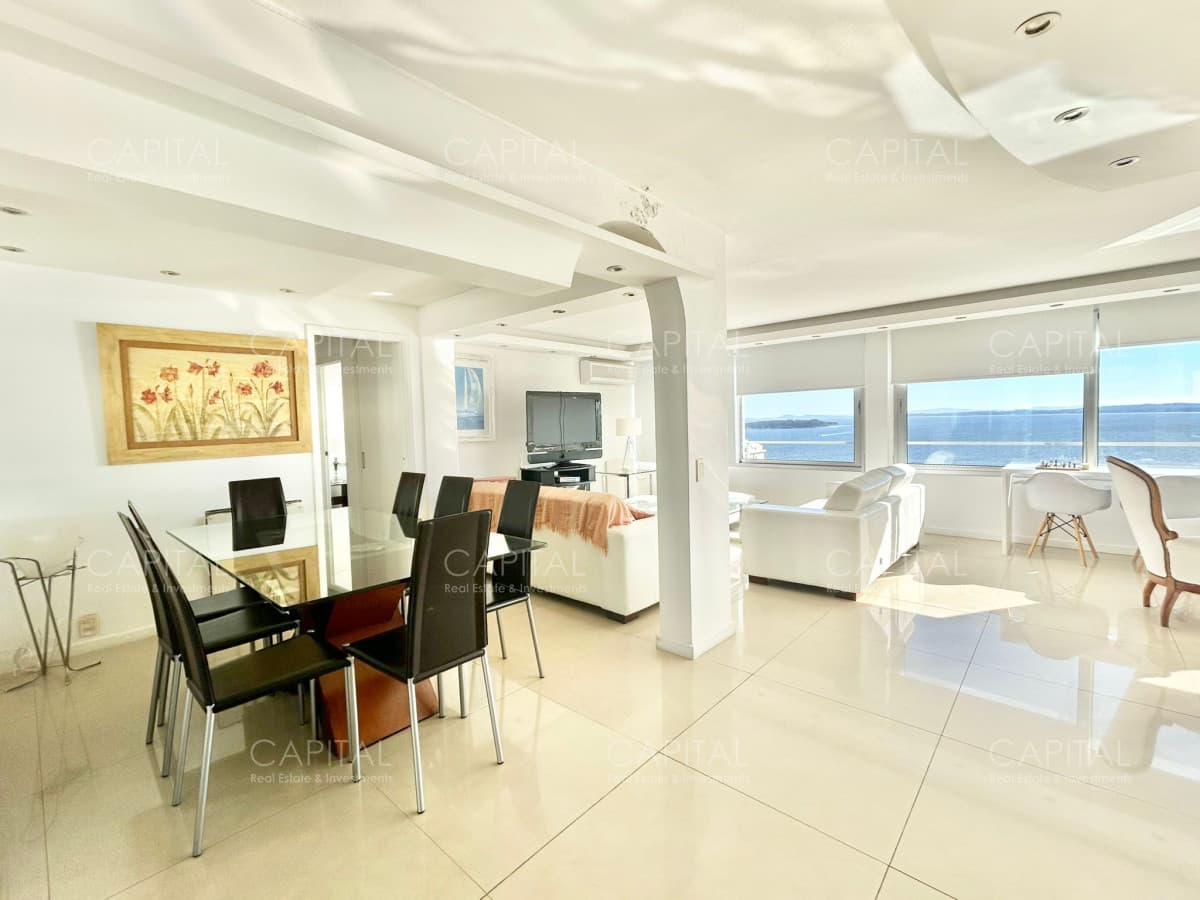 Apartamento reciclado de 3 dormitorios en venta.