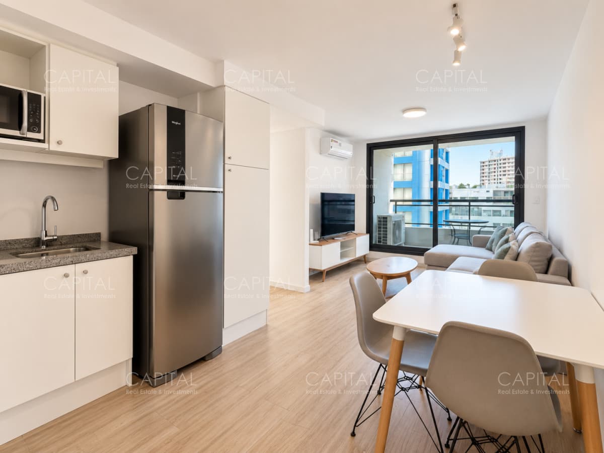 Apartamento de dos dormitorios en venta en Playa Brava, Punta del Este.