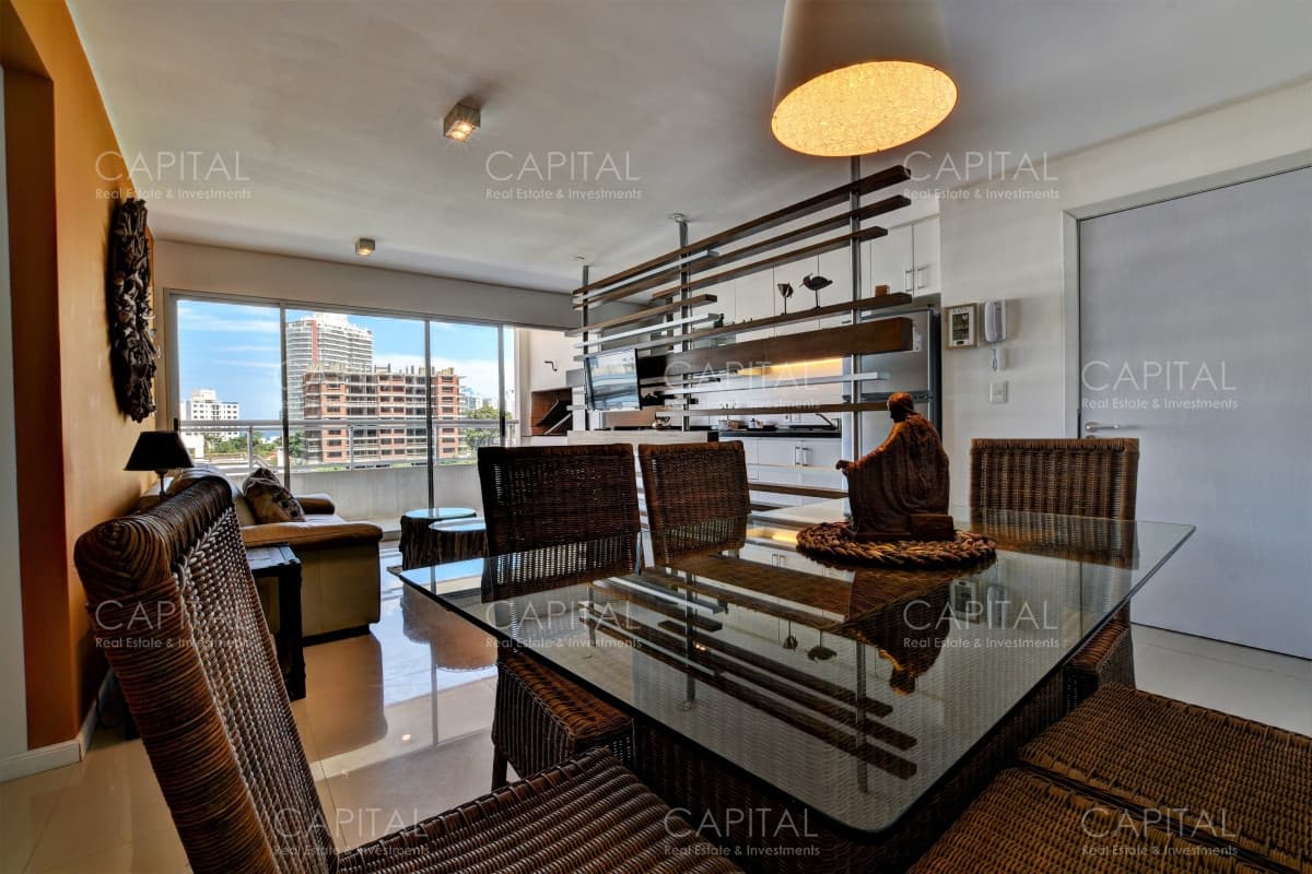 Apartamento en Venta + Sunrise Aidy Grill  Playa Brava