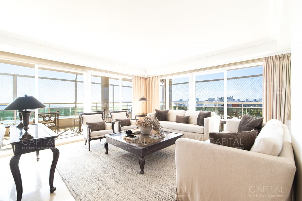 Penthouse en Coral Tower en Venta