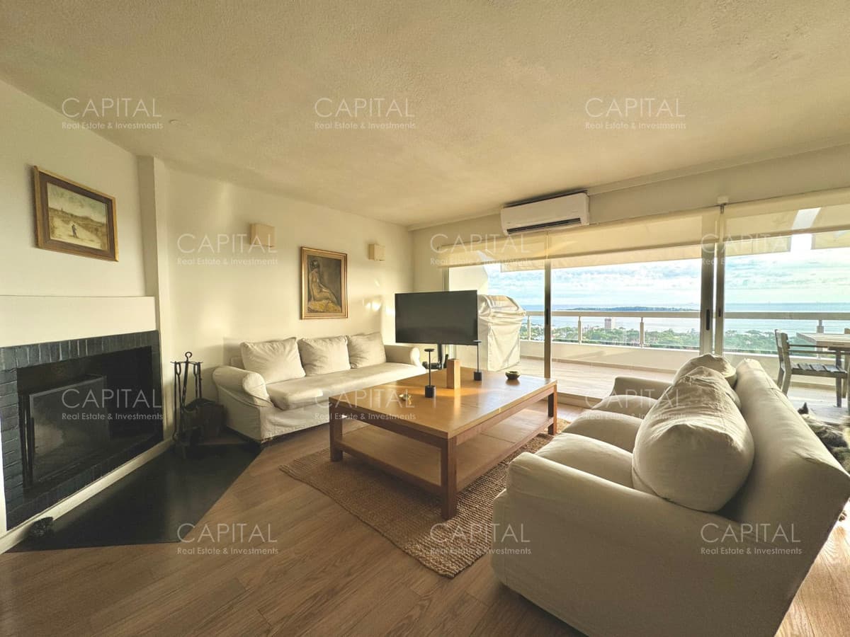 Apartamento en Venta en Punta del Este de 3 Dormitorios