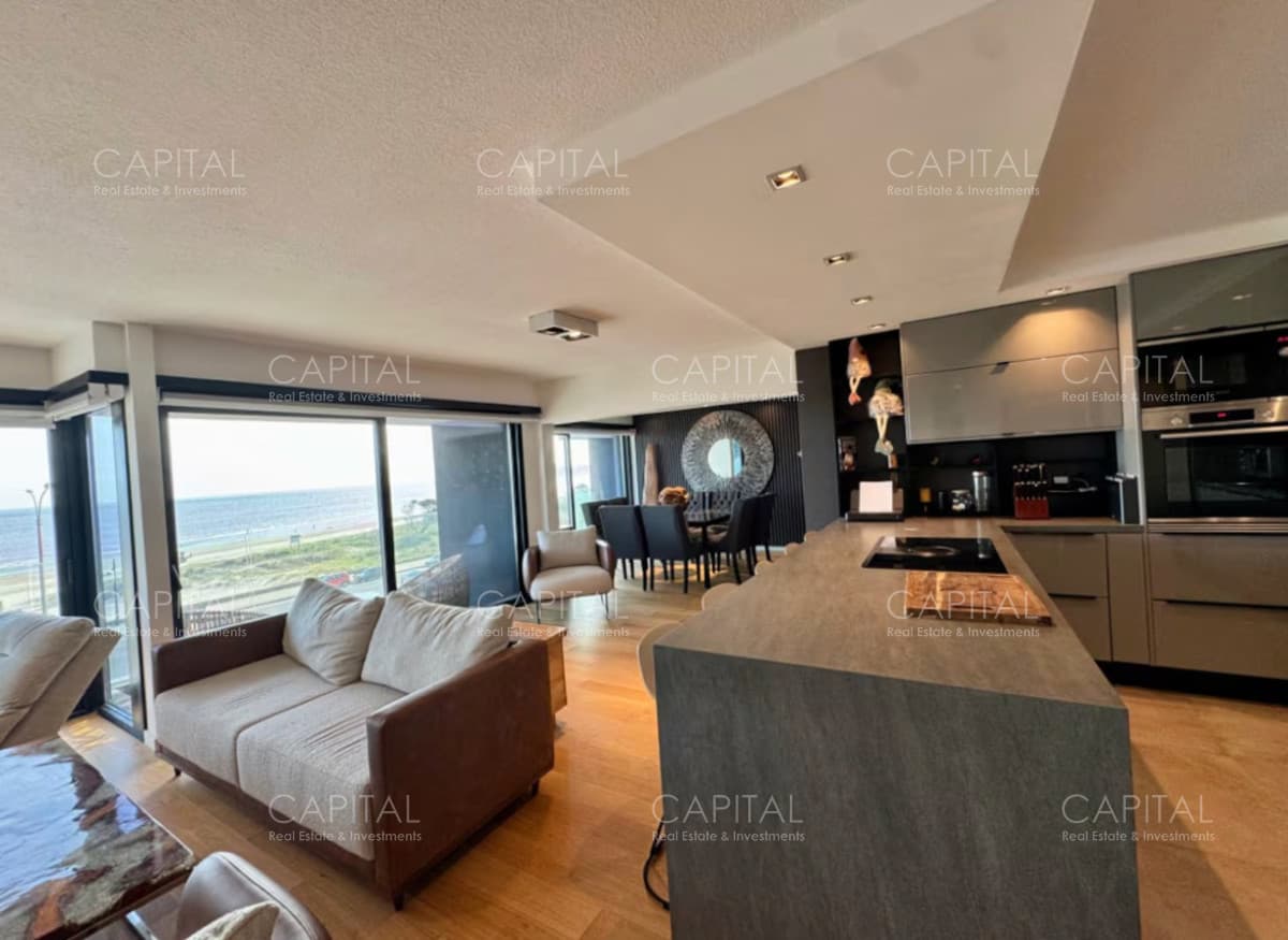 Apartamento 4 Dormitorios Frente al Mar | Rambla Malvín