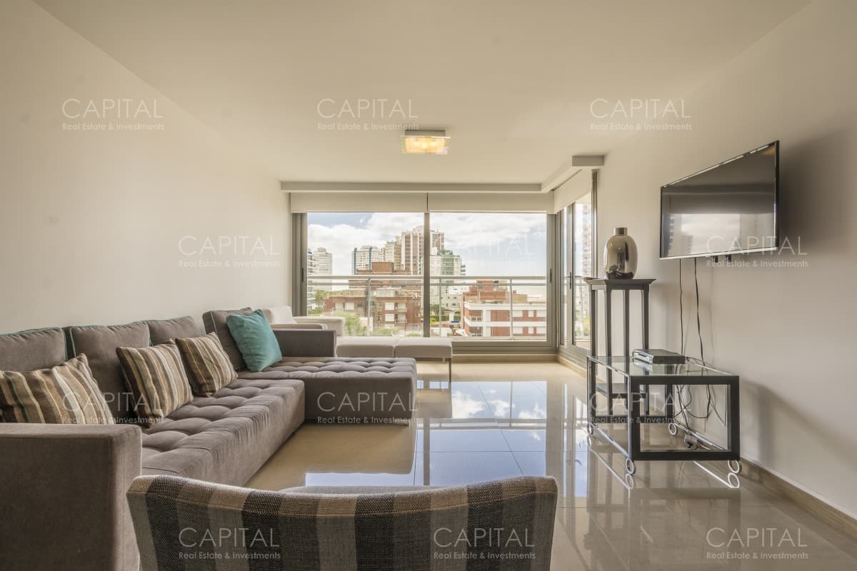 Departamento en venta y alquiler de tres dormitorios con muy buenos servicios