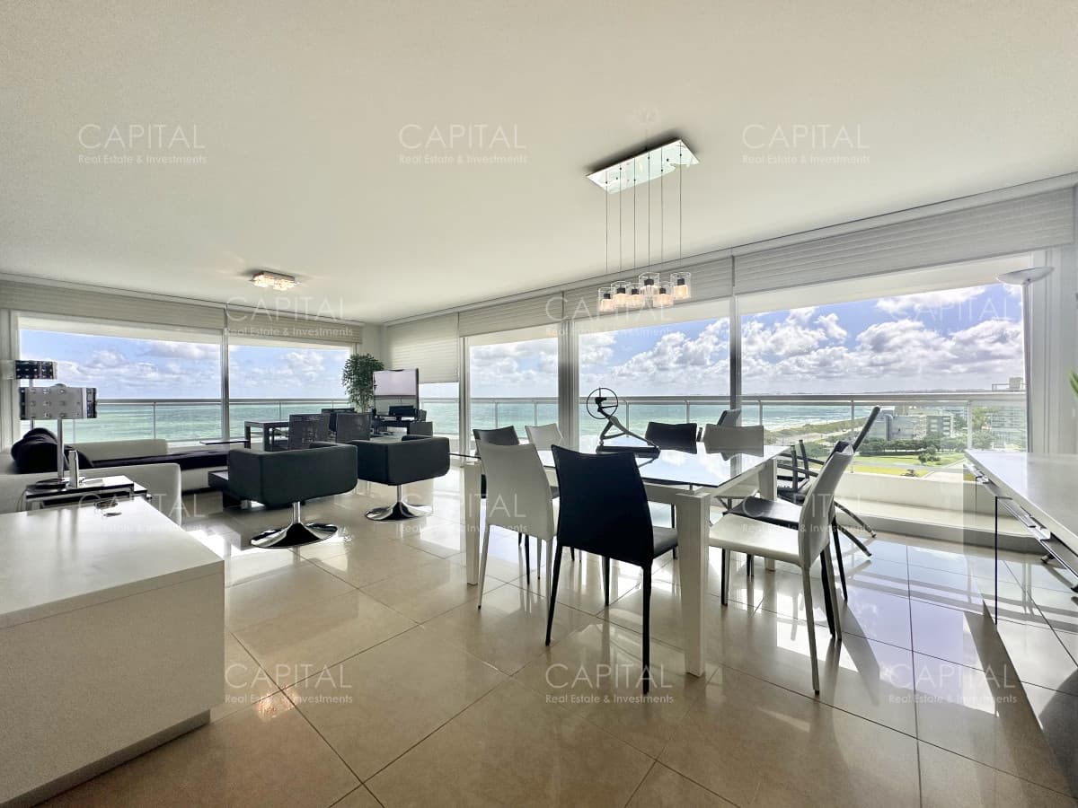 Aquarela Punta del Este Departamento Esquinero en Venta