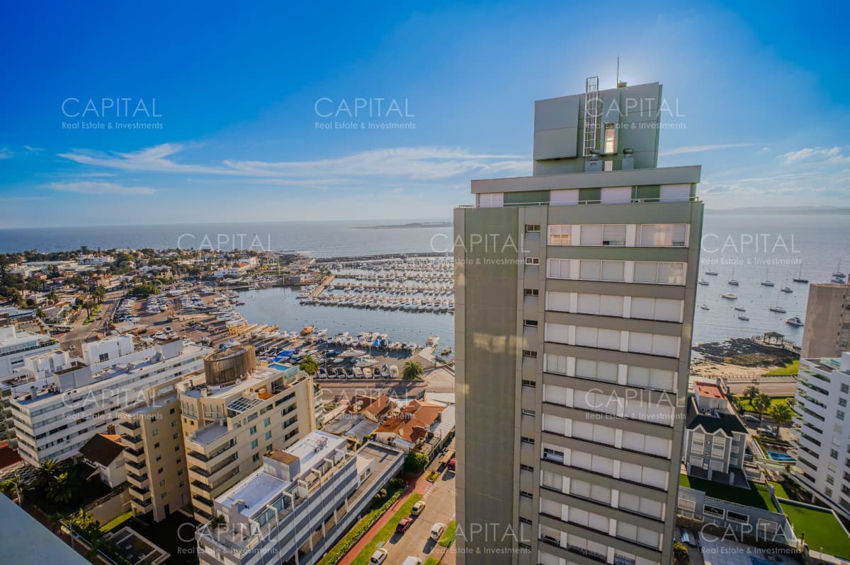 Apartamento en venta de 3 dormitorios en Peninsula Punta del Este