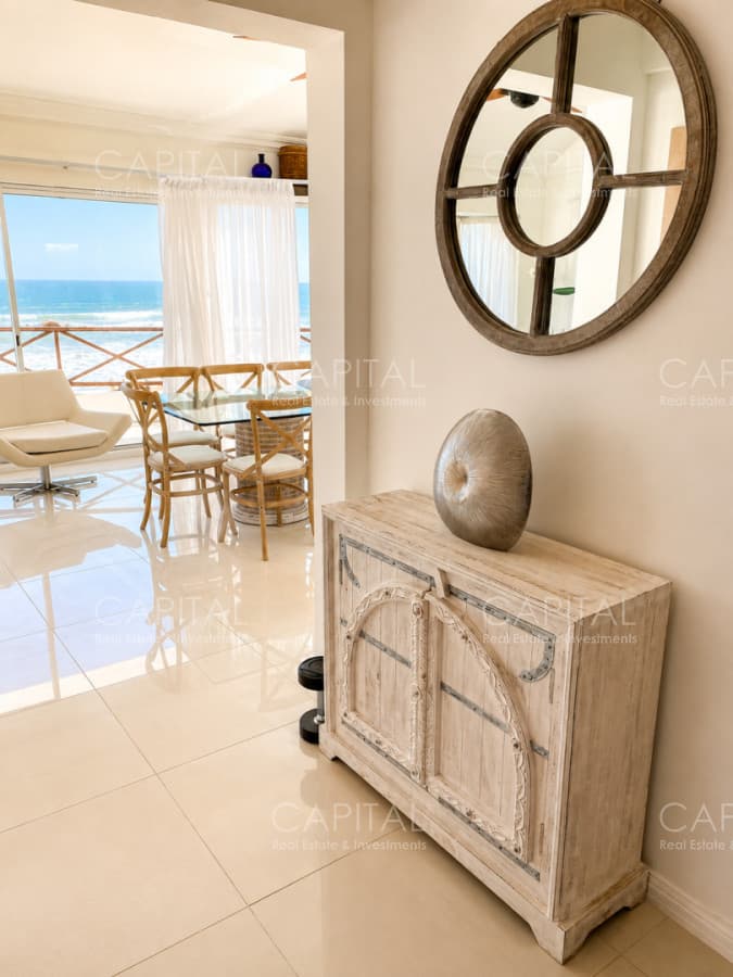 Penthouse 4 dormitorios y dependencia en Manantiales frente a Bikini Beach