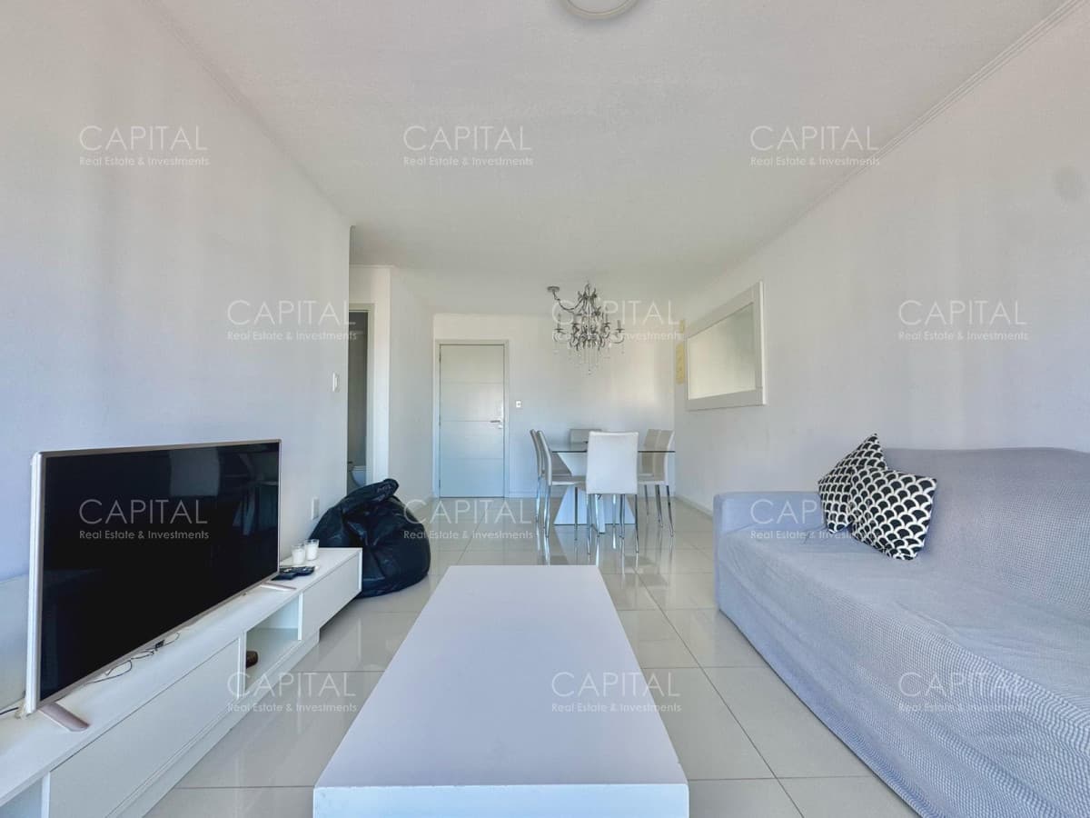 Apartamento en Moon de Tres Dormitorios con Vista al Mar