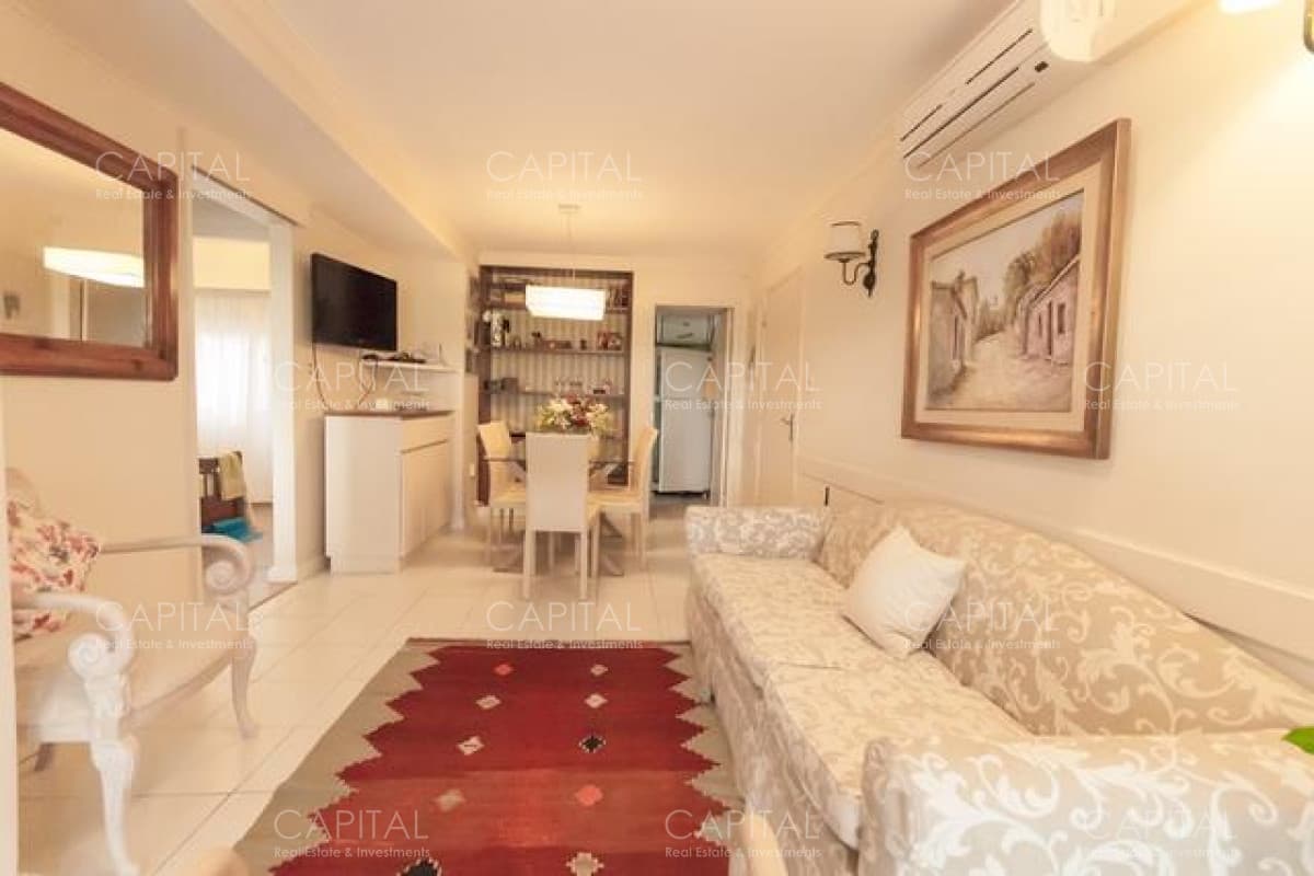 Apartamento en venta de dos dormitorios en venta, playa mansa.