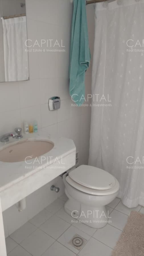 Venta de apartamento en península a pasos de la Playa El Emir