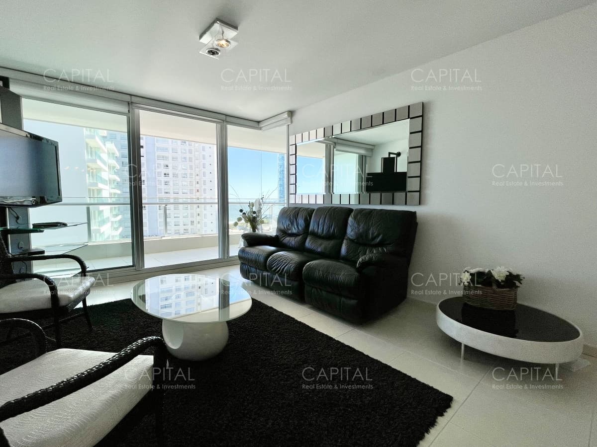 Apartamento de Dos dormitorios en Venta en Playa Mansa, Punta del Este