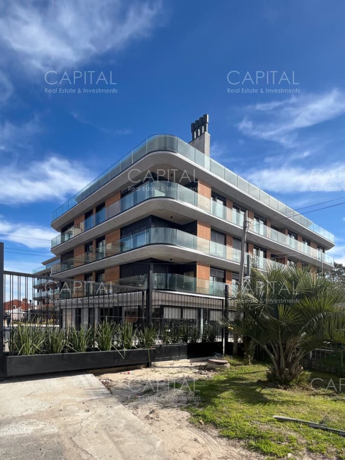 Venta Apartamento Premium 3 Dormitorios con Vista Rambla en Costanera Village
