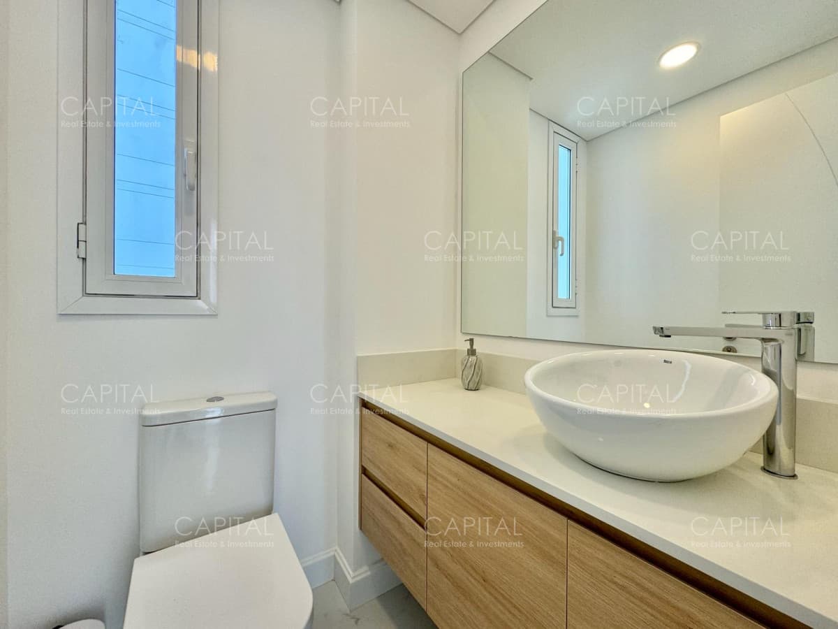 Apartamento de dos dormitorios en suites en Paramount Smart Tower en  Venta