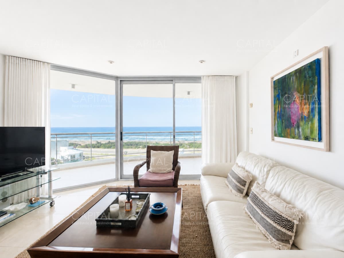 Apartamento 3 dormitorios con vista al Mar en playa Brava