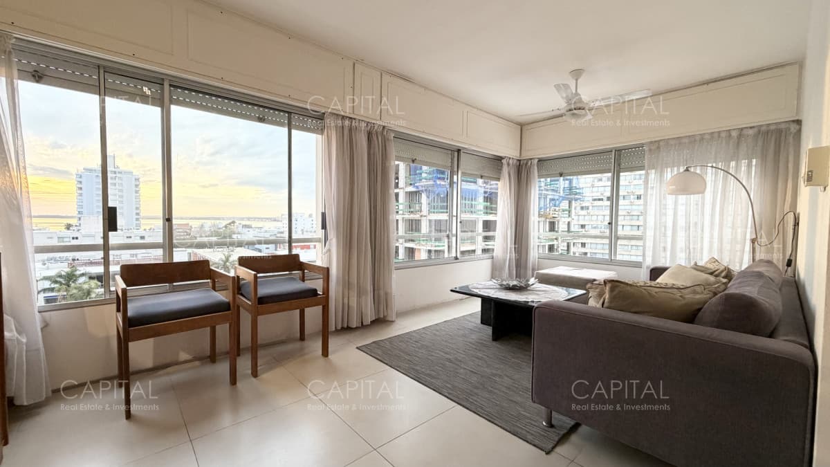 Departamento en venta de 2 dormitorios en Península Punta del Este