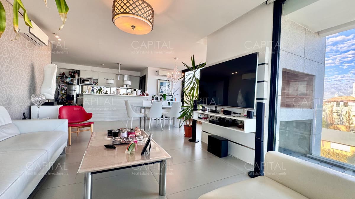Apartamento en venta en primera fila frente al mar