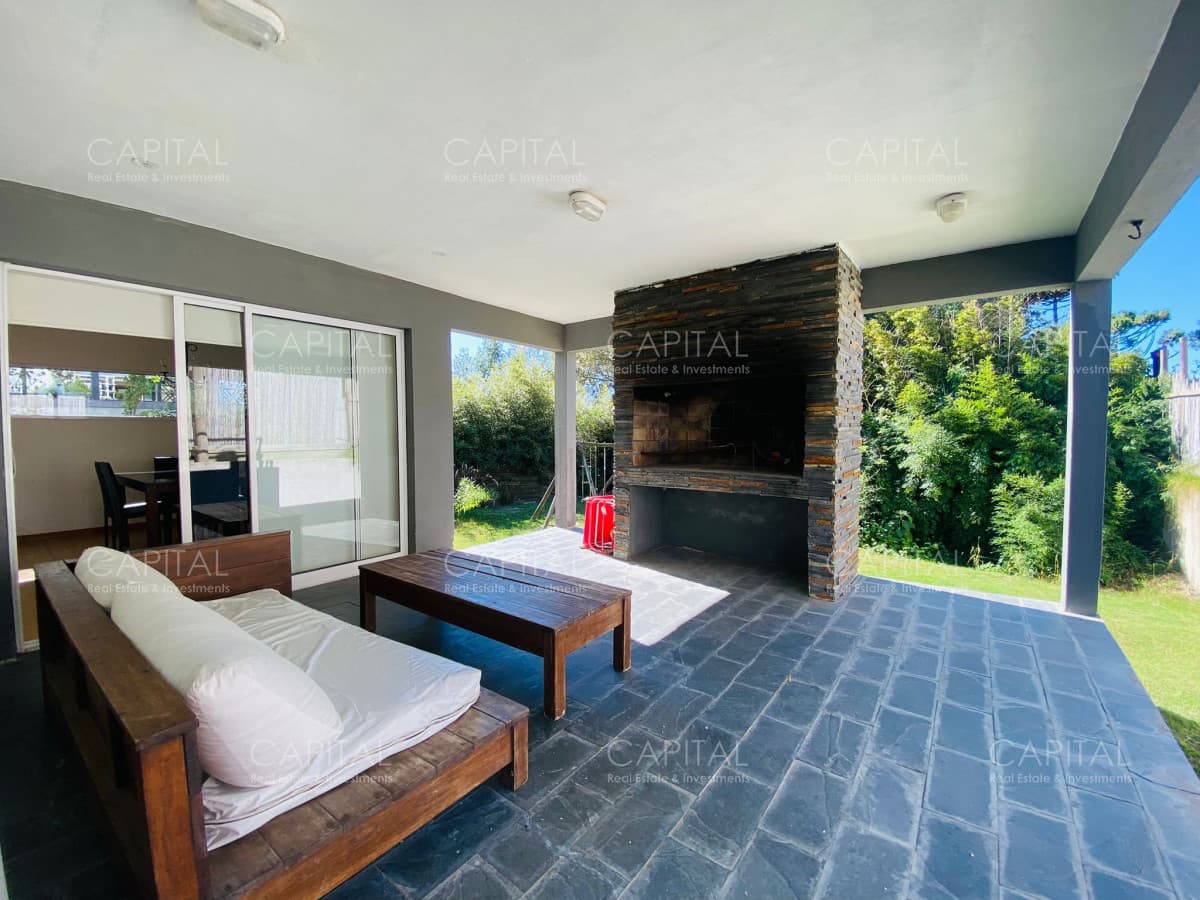 Casa en Venta en Punta Piedras, Manantiales.