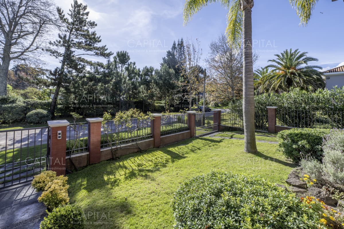 Casa en venta en Playa Mansa de Punta del Este