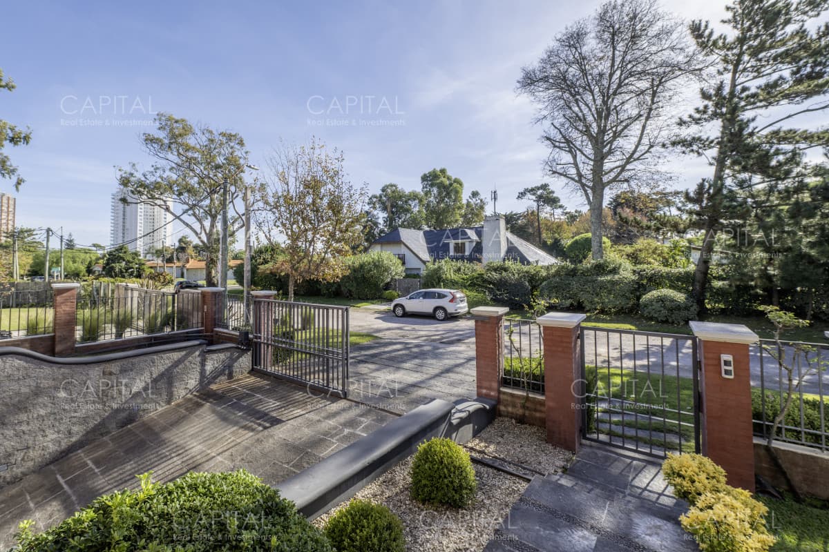 Casa en venta en Playa Mansa de Punta del Este
