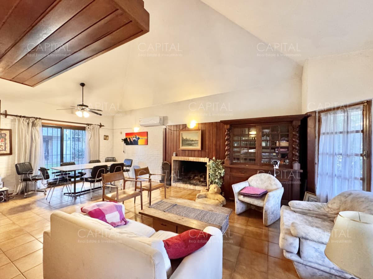 Casa en Venta de Tres Dormitorios en Cantegril