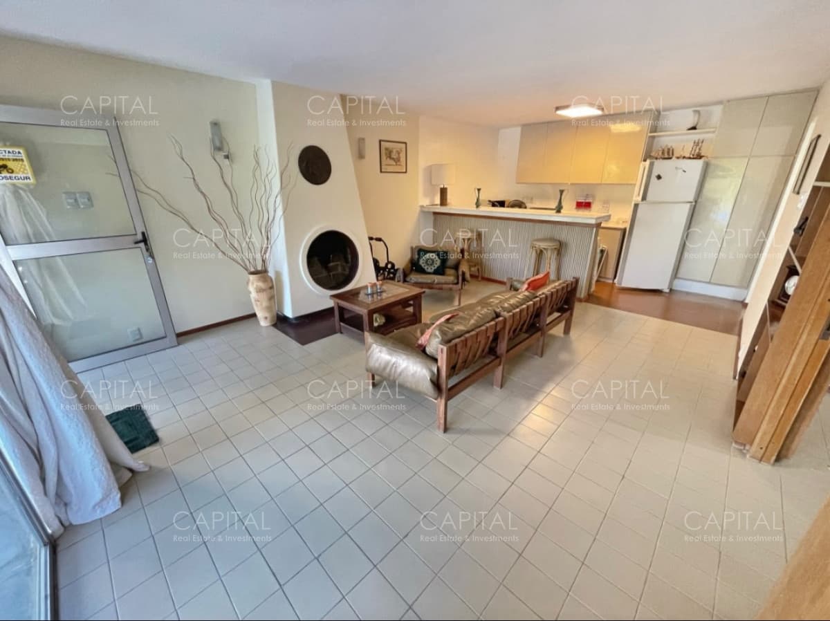 Amplia Casa en Rincon del Indio en Venta