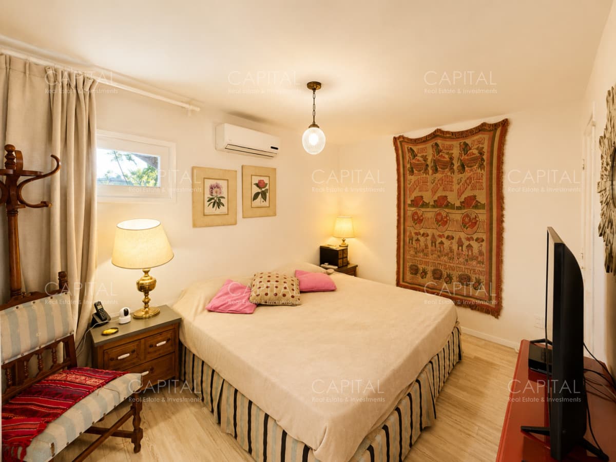 Casa en Venta de Cinco Dormitorios en San Rafael