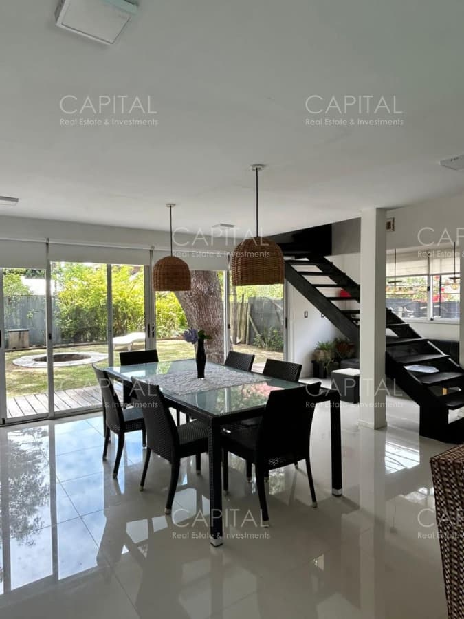 Casa en Playa Montoya en Venta