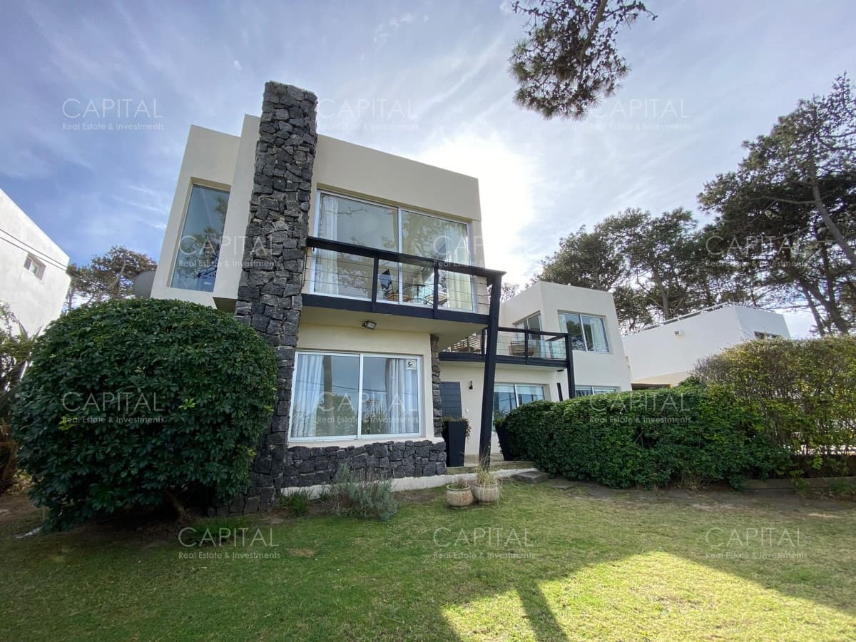 Casa en Montoya 5 dormitorios en venta