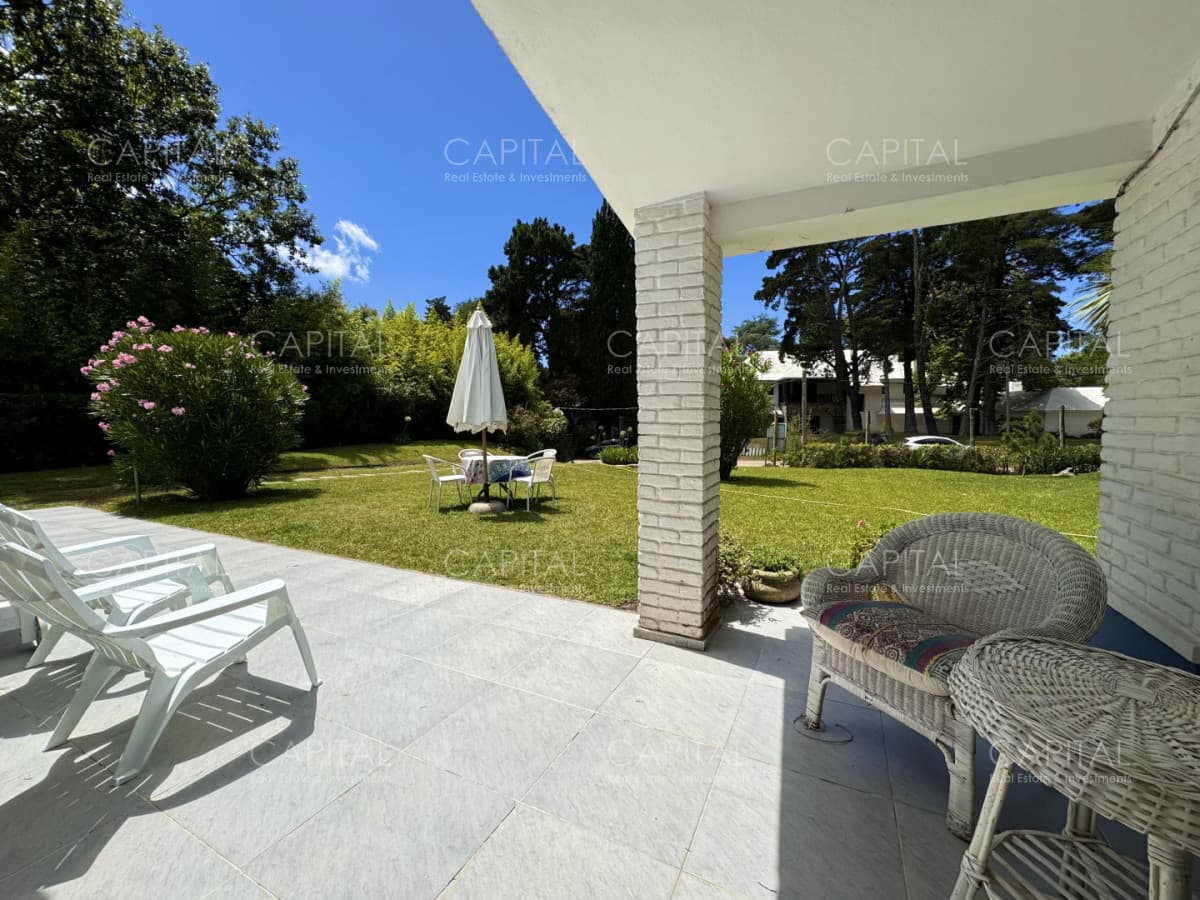 Casa de cuatro dormitorios en venta Golf Punta del Este.