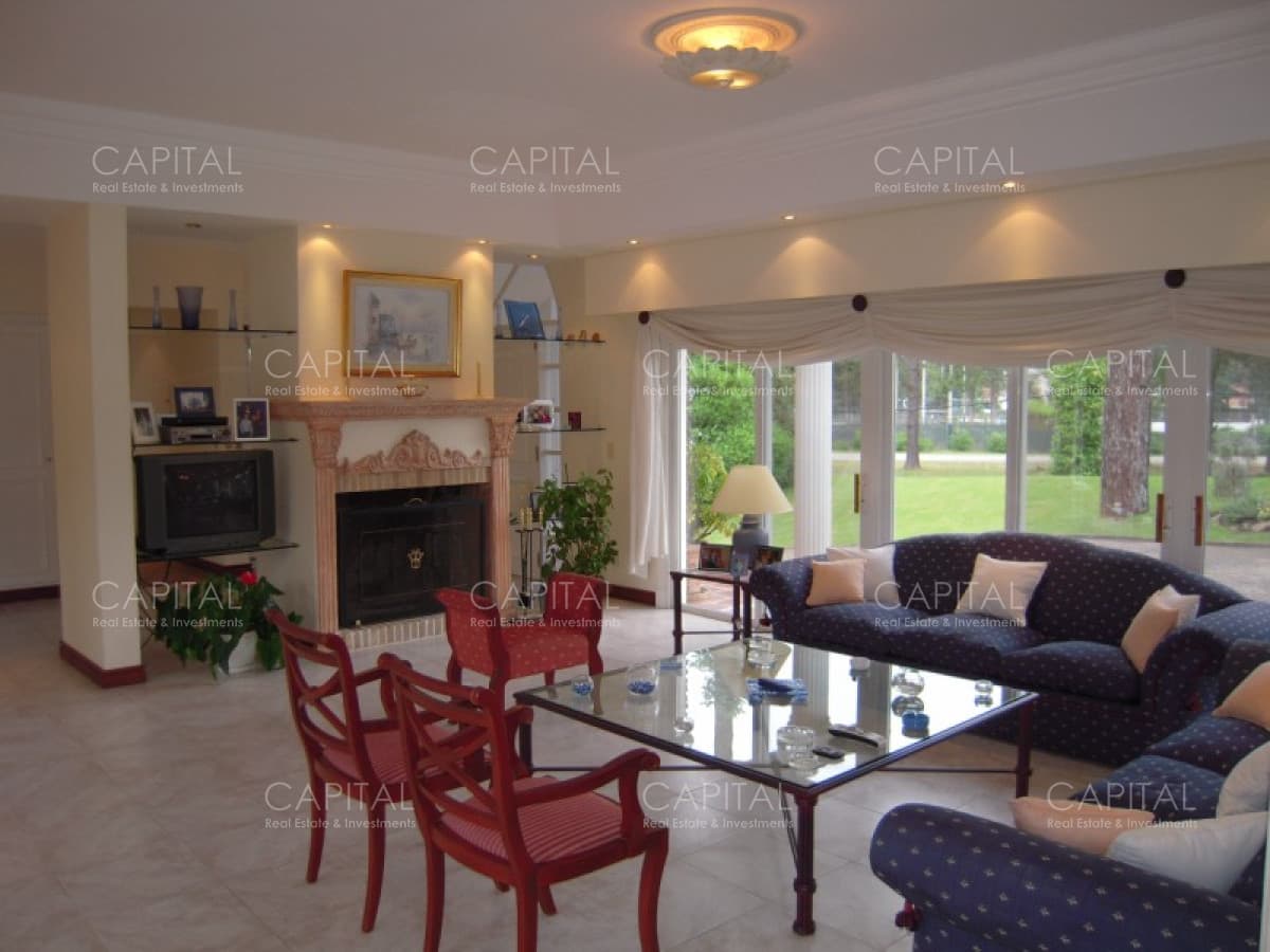Casa en Venta Cuatro Dormitorios en Cantegril, Punta Del Este